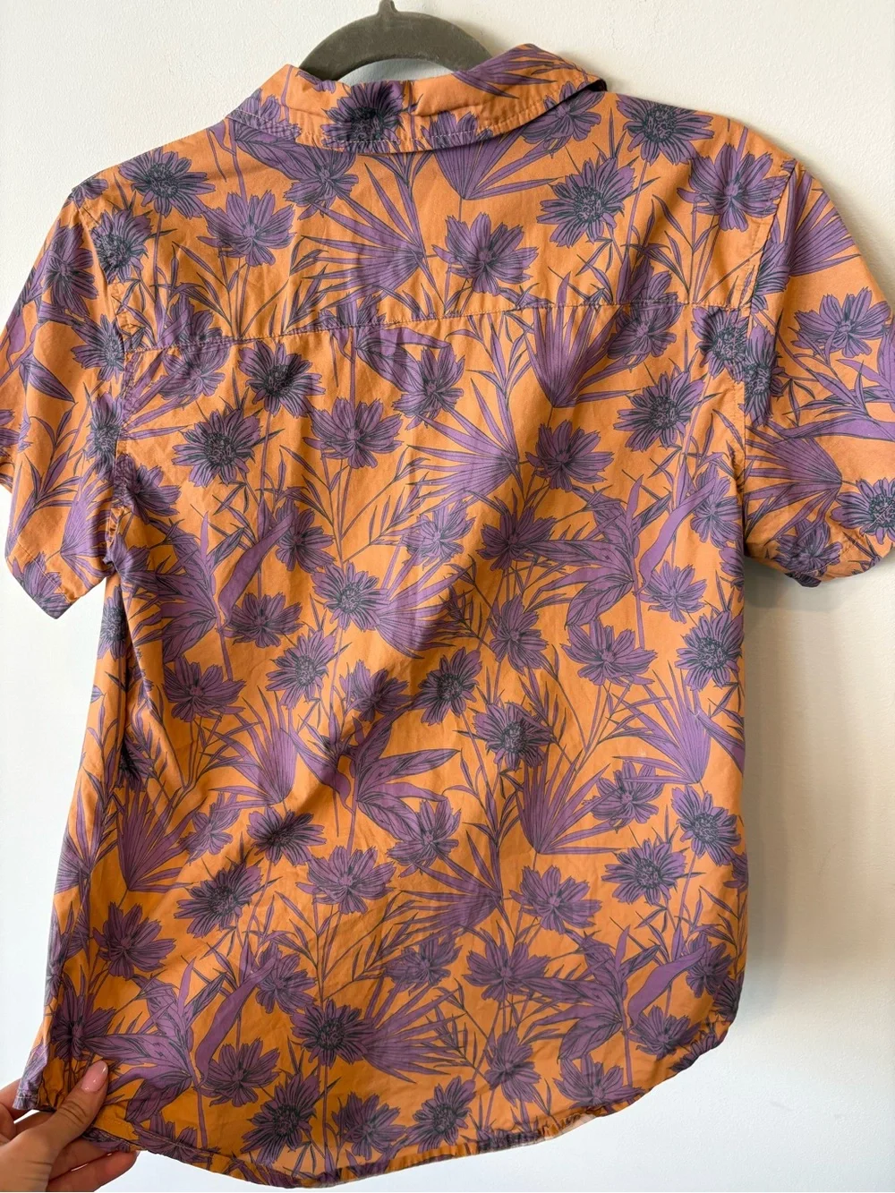 WILDFANG the empower Hawaiin print Orange & Purple Floral Button-Up Shirt - Picture 3 of 8